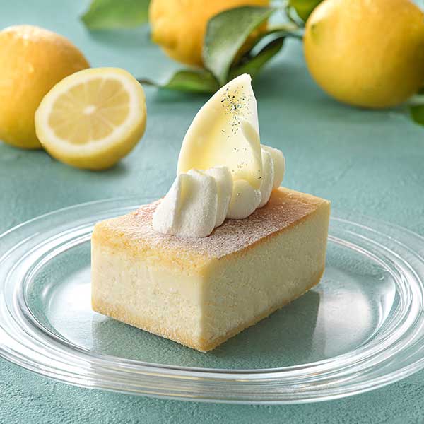 淡路島産レモンが香るホテル自家製チーズケーキ