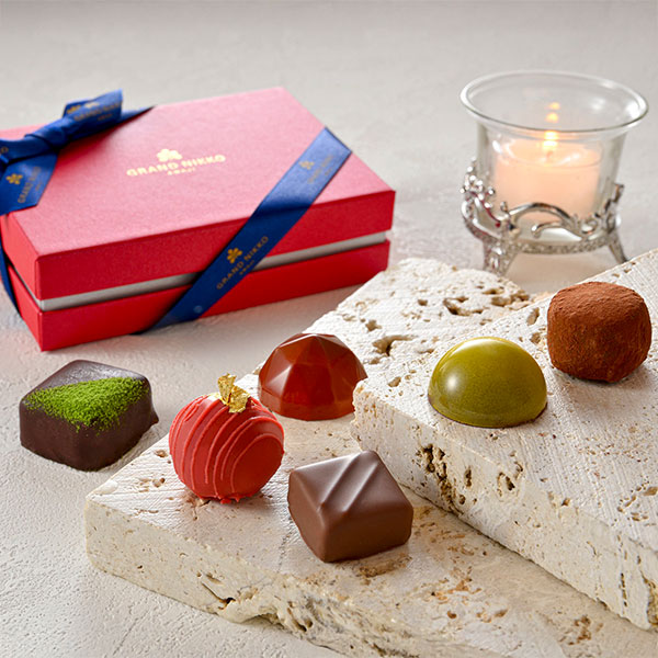 特別な日を華やかに彩る「グランドニッコー淡路」のバレンタイン限定チョコレート